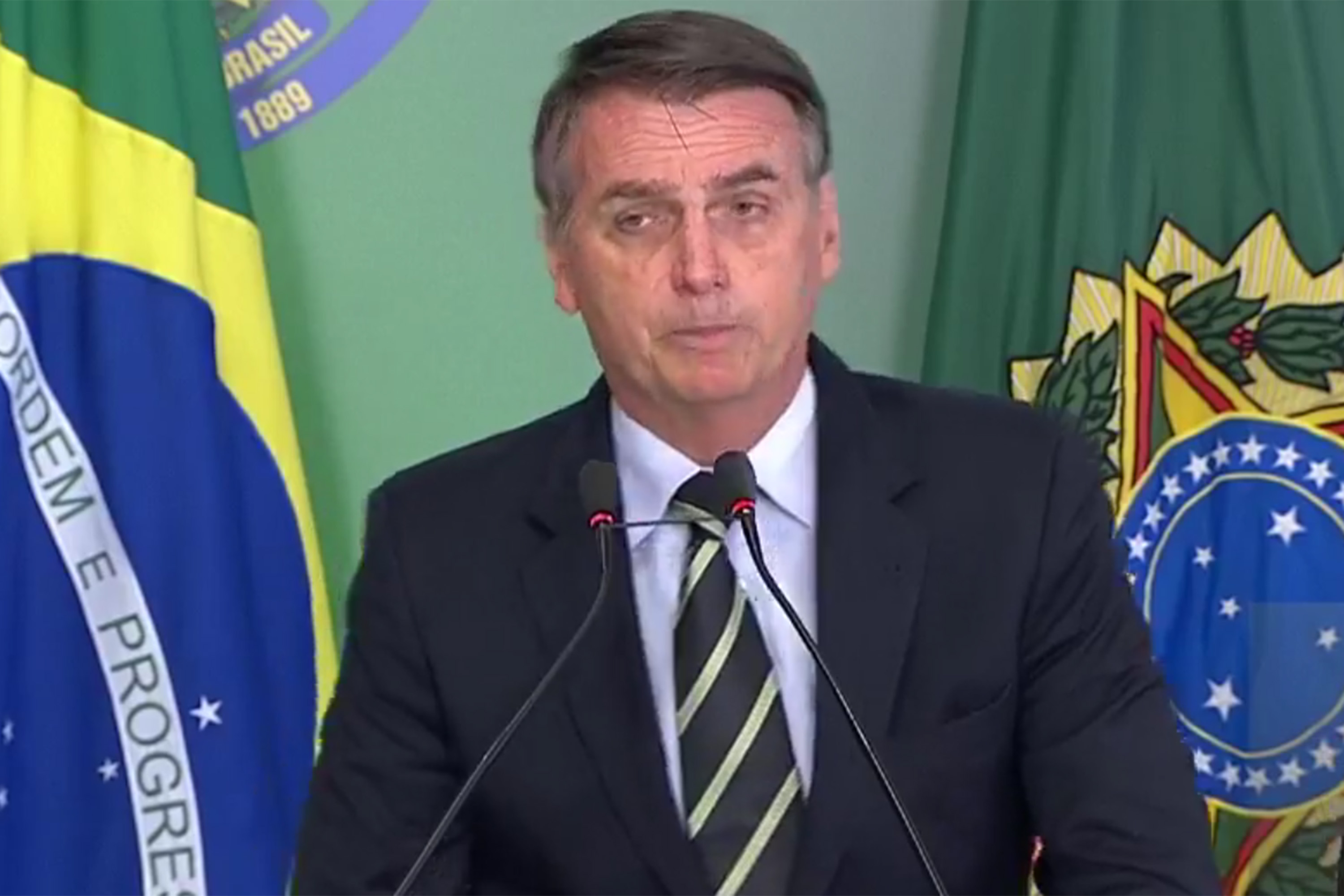 Resultado de imagem para foto do presidente Bolsonaro