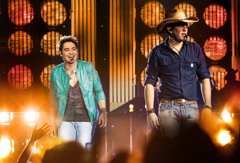 dupla fernando e sorocaba far show no centro de eventos dupla fernando e sorocaba far show no centro de eventos