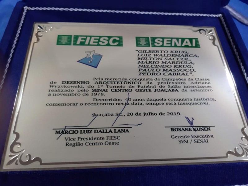 5c678d81-2132-404b-a9f3-eb81142d0239