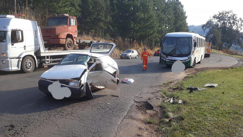 Motorista do Gol foi conduzida ao hospital